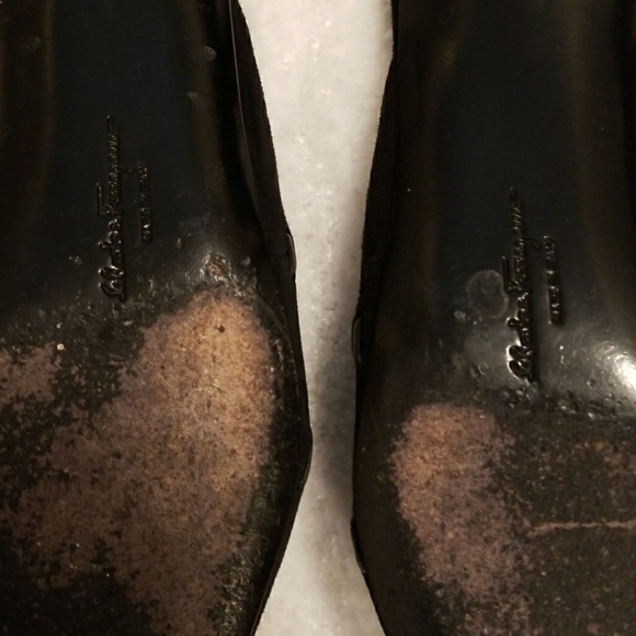 Salvatore Ferragamo pointy toe suede kitten heels - Picture 3 of 7